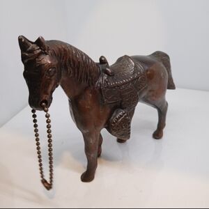 VTG Bronze Brown Metal 6"W 4"Tall Horse Figurine w/ Chain Accent Detailed Saddle
